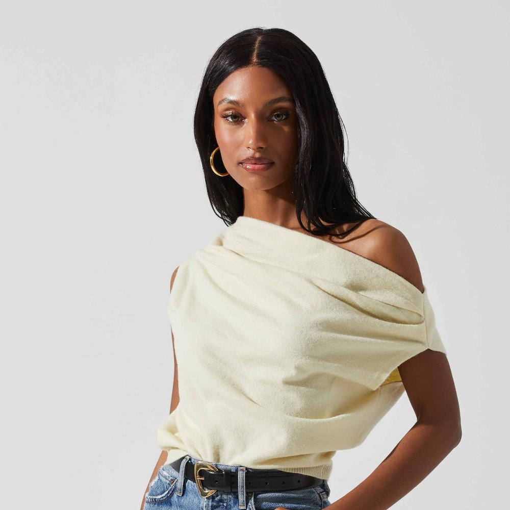 ASTR Devin Sleeveless One Shoulder Sweater